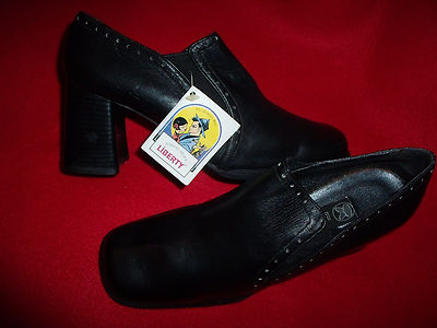 Tolle Damen Pumps *ECHTES LEDER* schwarz* Gr.40 *ITALY* NEU!