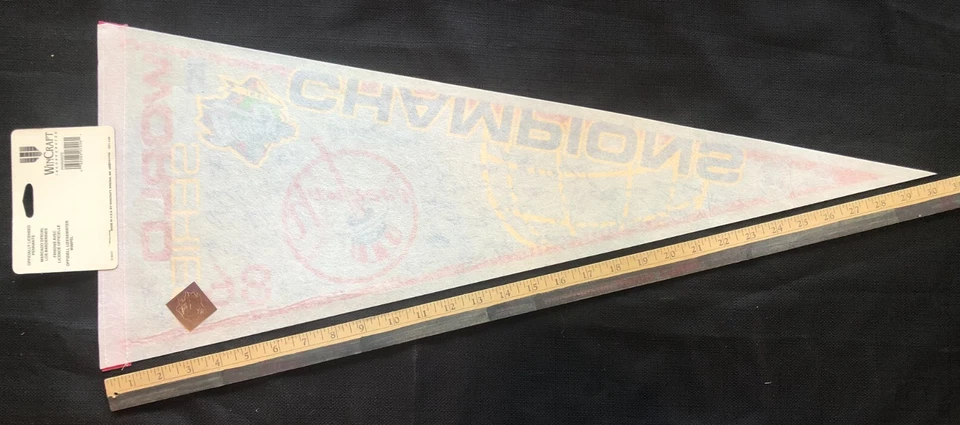 New York Yankees 1998 World Series Champions VINTAGE Baseball Full Size Pennant - Image 2 of 3
