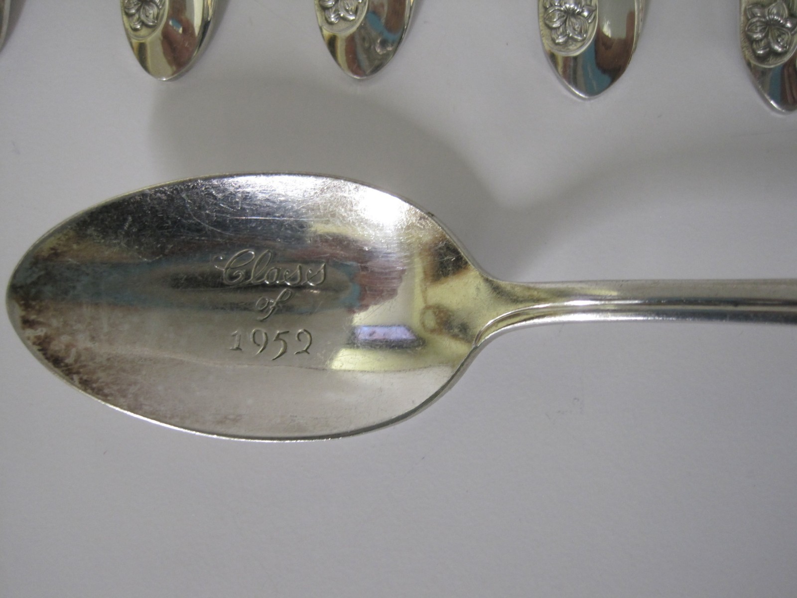 Holmes & Edwards IS Inlaid Silverplate Flatware Silverware Set 53 pc Romance