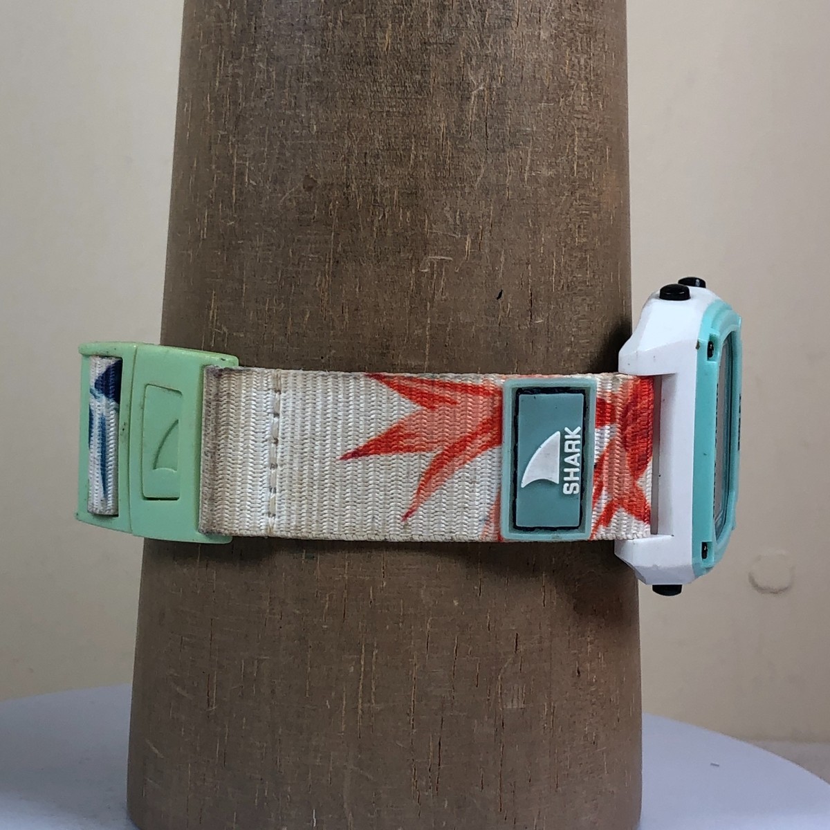 Freestyle Shark Clip Unisex FS101028 Sport Nylon Quartz Digital