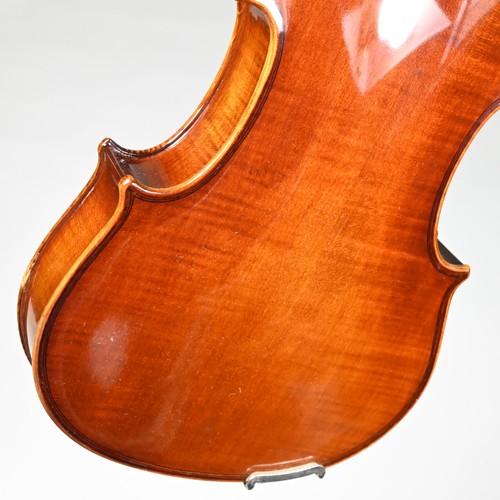 1/2 Suzuki Violin No. 300 (Intermediate) Nagoya Japan; Sugito Bow - Full Outfit - Picture 10 of 24