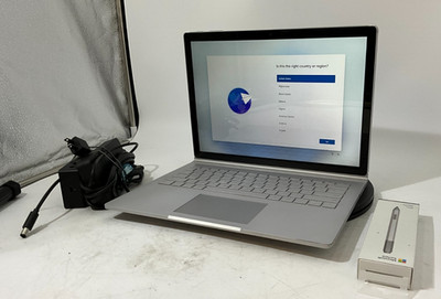 Microsoft Surface Book 2 - 13.5'' i5-7300U 8GB 256GB *READ* COMBO