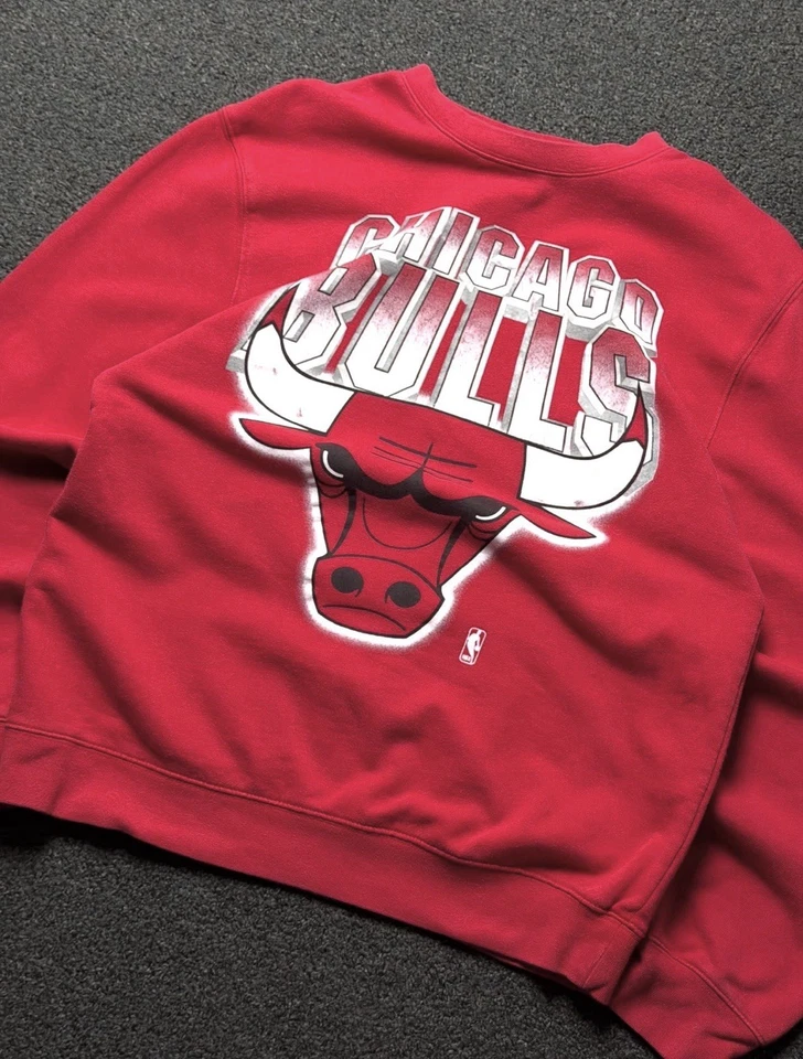 Mitchell & Ness 芝加哥公牛队圆领运动衫红色男式 M 大标志 NBA — 第 2/4 张图片