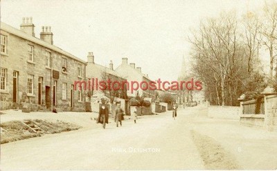 ECHTFOTO-POSTKARTE VON KIRK DEIGHTON (IN DER NÄHE VON WETHERBY), WEST YORKSHIRE VON BRAMLEY