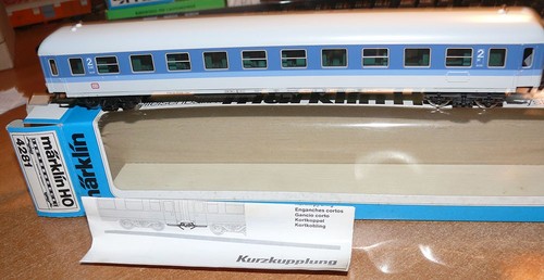 Märklin 4281 , Inter-Regio-Schnellzugwagen der DB, 1.Kl , blau/weiß, neu ,Ovp | Zustand: Neu