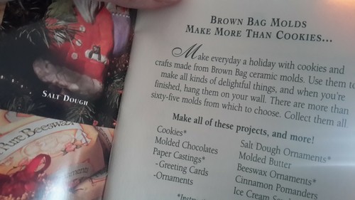 Vintage CHRISTMAS TREE Brown Bag Cookie Art Mold 6.5" with Recipe booklet New - Picture 6 of 7