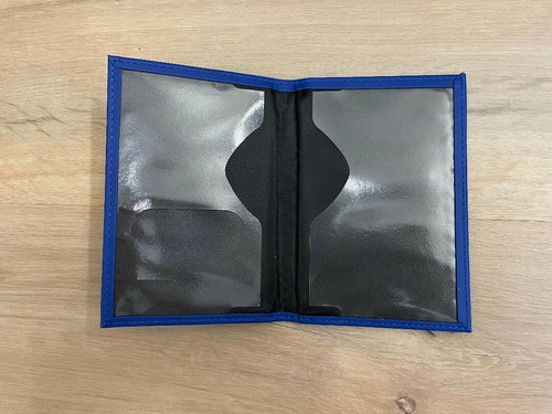 FUNDA PROTECTORA MULTICOLOR CUERO PU de viaje con soporte de pasaporte ee. uu. Nueva - Imagen 15 de 16