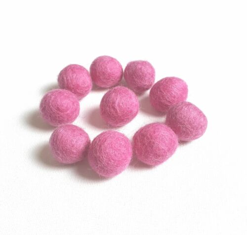 Bolas de fieltro blanco marfil 1,5 cm x20 hechas a mano pompones de lana artesanías costura Navidad - Imagen 8 de 12