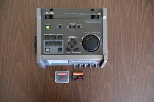 Roland Edirol R-4 4-Channel Portable Recorder - Picture 3 of 7