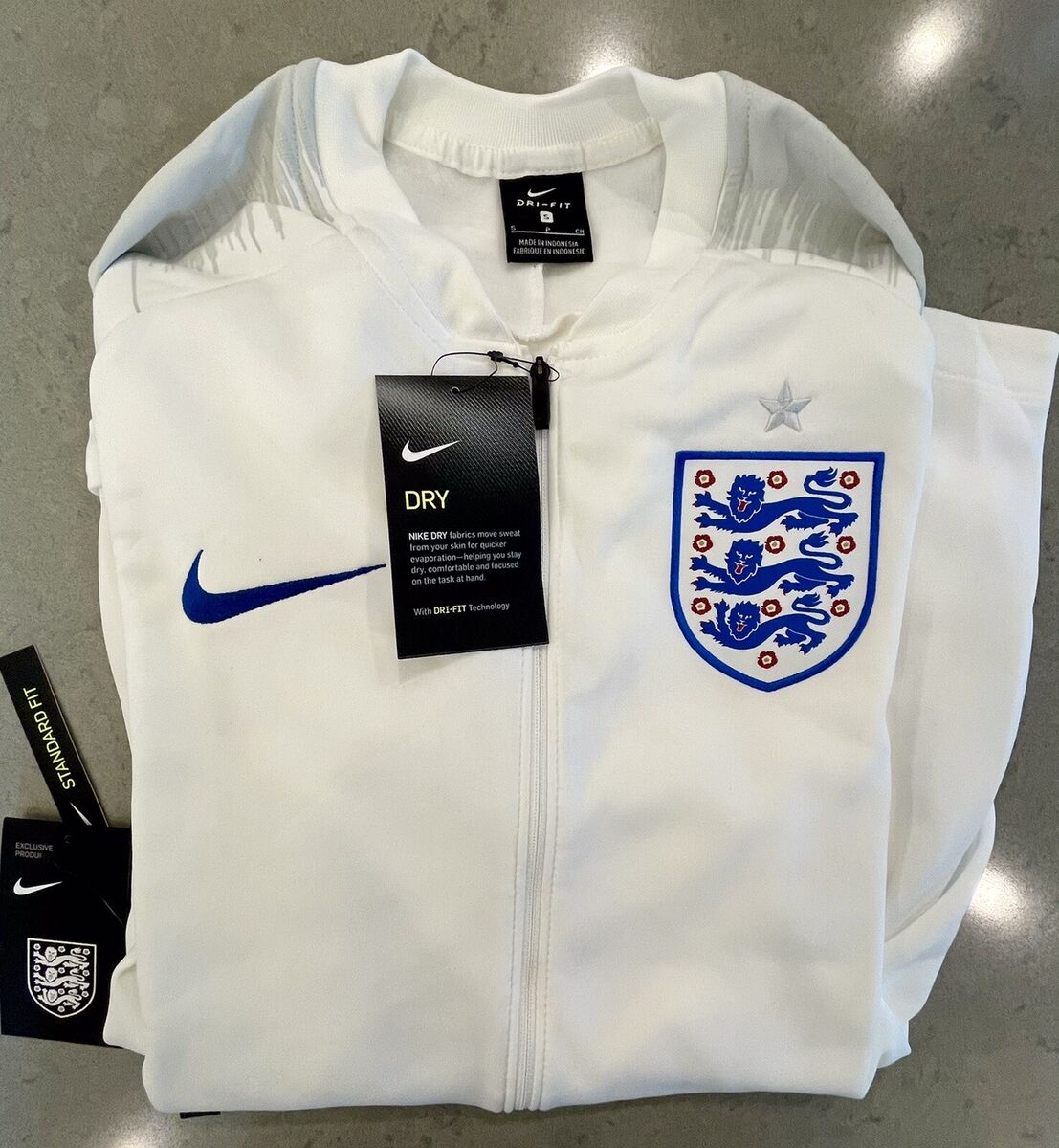 NEW Nike England Soccer 2018 Anthem Jacket Size Men's S NEW Nike England Soccer 2018 Anthem Jacket Size Men's S