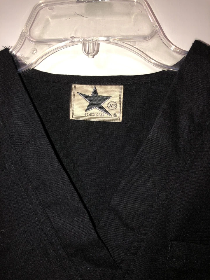 Blusa Médica para Mujer Black Star Talla XS Negra Médica Dental Veterinaria Bolsillos en el Cuello en V Foto 2 de 3