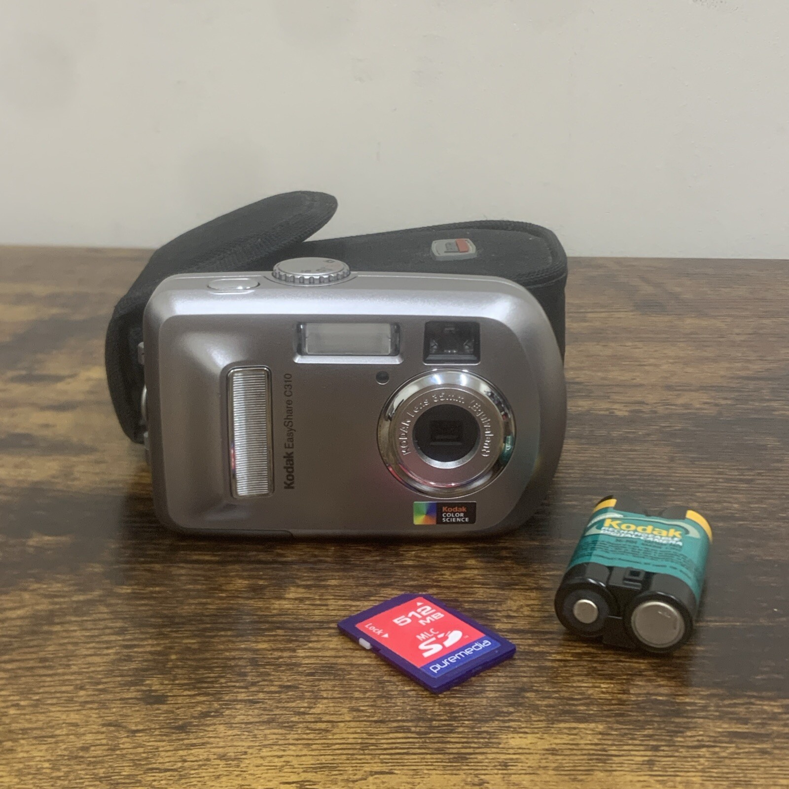 Kodak EasyShare C310 4.0MP Compact Digital Camera  Working with SD card