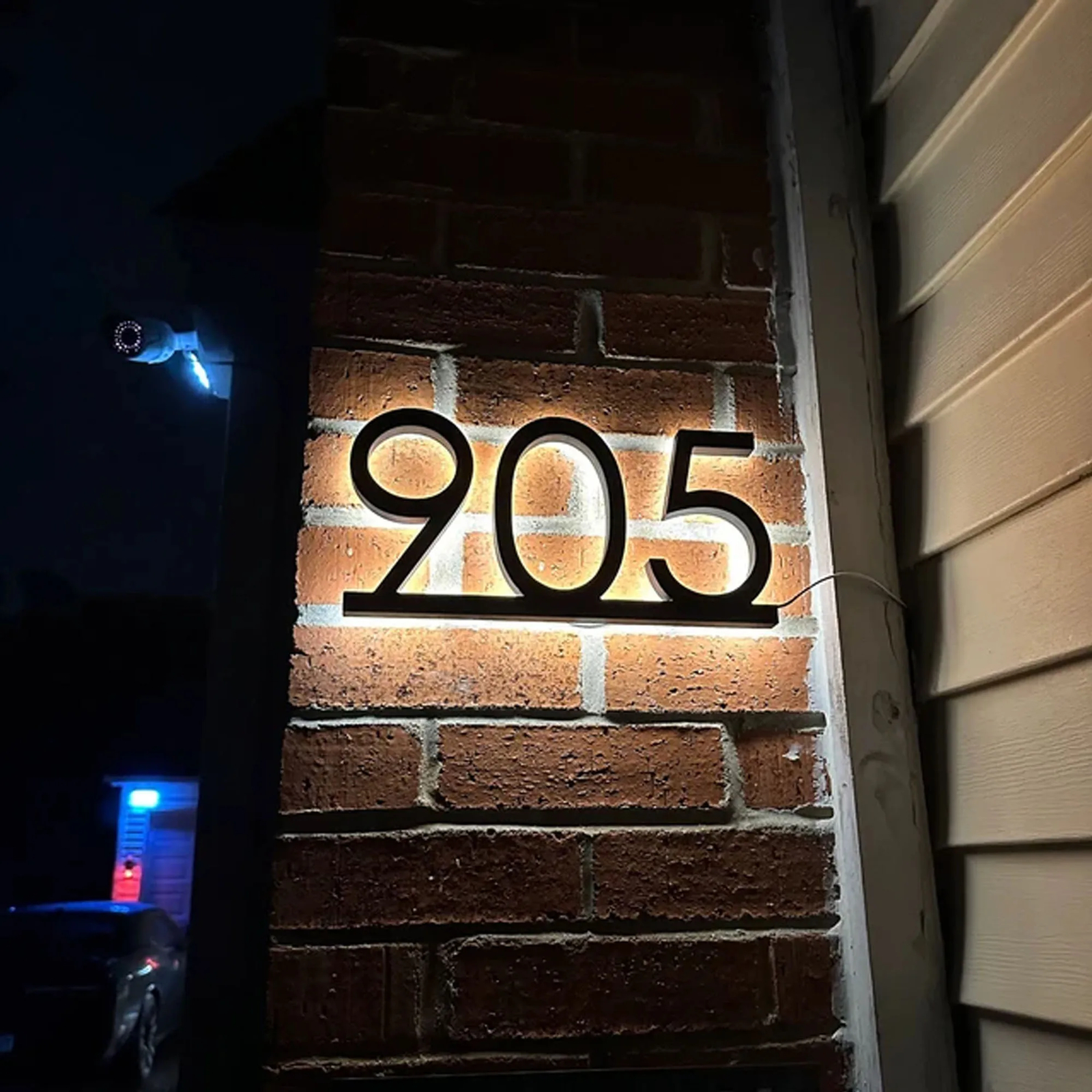 Picture 1 of 18