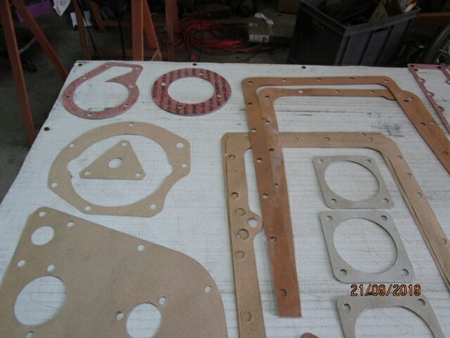 UNE POCHETTE DE JOINTS MOTEUR SAVIEM MOTEUR 6 CYL 568 - 572 REF 60499 - Imagen 5 de 12