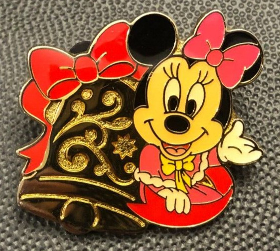 Disney pin 93750 Minnie Mouse Gold Bell Game Prize Christmas Tokyo Disneyland