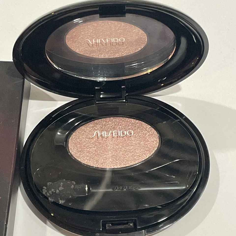 Sombra de ojos vintage Shiseido acabado sedoso terciopelo ombre nueva de colección difícil de encontrar rara Foto 2 de 4