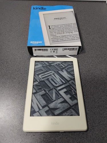 Amazon Kindle - 8th Generation - SY69BL - No Ads - White With Box - Picture 1 of 4