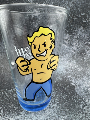Fallout 4 Collectibles: Vault Boy 16oz Pint Glass