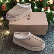 UGG Tazz Platform Slippers, Size 8, New In Box, Sand