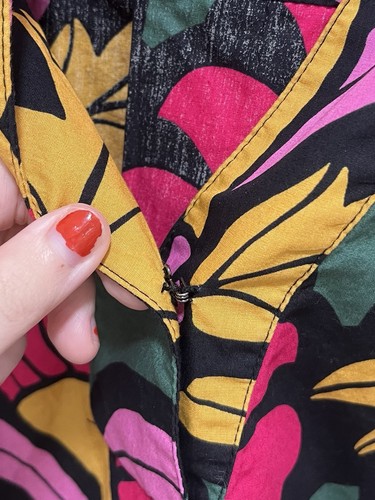 Top de popelina de algodón con cuello en V abierto J CREW en Ratti grandi fiori talla 2X - Imagen 3 de 7