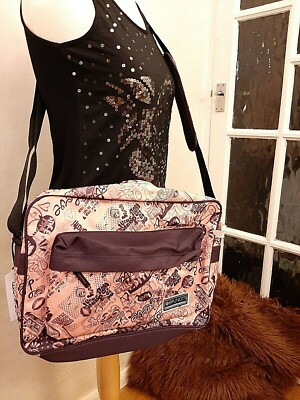 Neu BRUNOTTI Damen MESSENGER/REPORTER gepolsterte Laptop-Babytasche in Doodles PINK