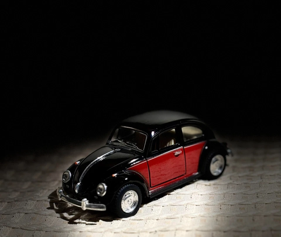 Volkswagen Beetle diecast 1/34 - Image 3 of 4