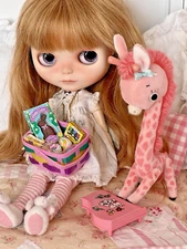 Barbie & Blythe Size Easter Basket Chocolate Bunny Peeps Rement Rare Easter Eggs