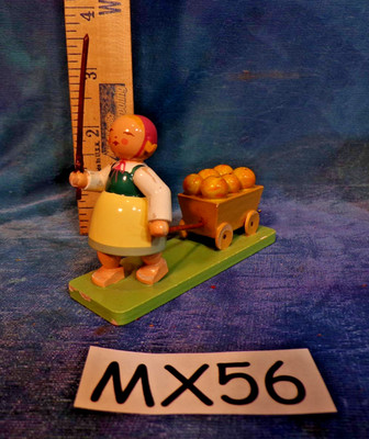 Vintage Christmas German Erzgebirge WuK Wendt Kuhn Spring Girl w Apple Cart MX56