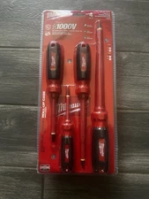 Milwaukee (48-22-2204) 4-Piece Insulated Screwdriver with Roll Pouch
