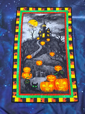 HANDMADE NEW QUILTED WALL HANGING HALLOWEEN PUMPKINS HAUNTED HOUSE MOON CAT 2