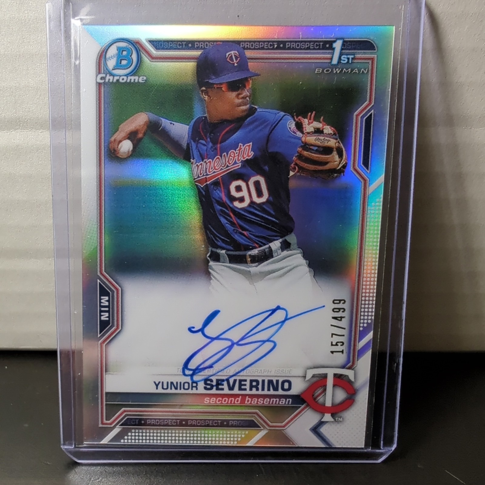 2021 Bowman Chrome Yunior Severino Auto Refractor /499 1st prospect Twins