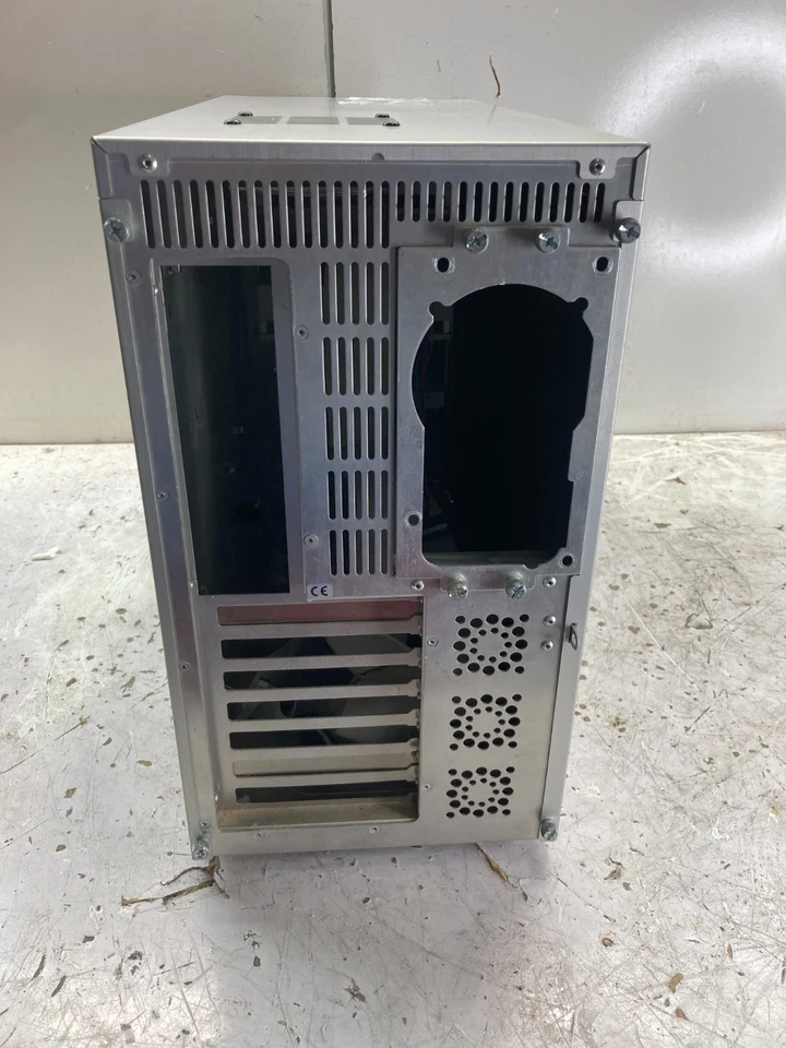 Lian Li PC-50 PC Case   NO HDD - Image 3 of 4