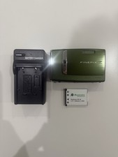 Fuji Fujifilm FinePix Z10FD Green 7.2MP Digital Camera W/Charger,Battery