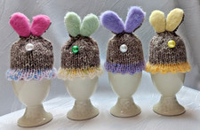 Eierwärmer Ostern Hasenmädchen, 4 Stück, handgestrickt aus Wolle