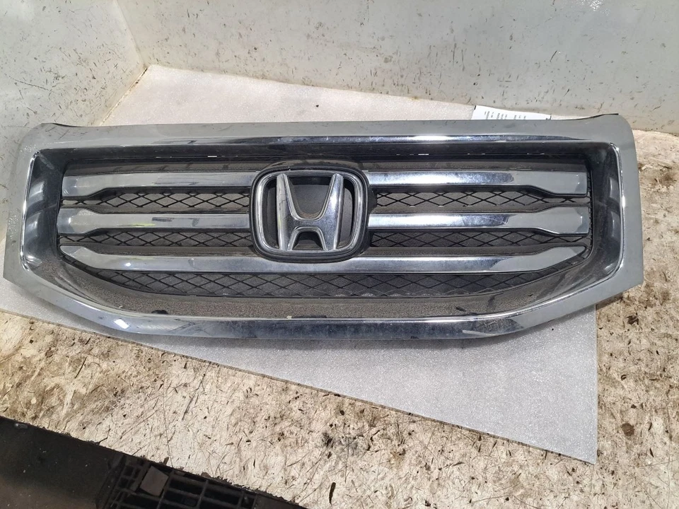 Rejilla superior 2013 Pilot Sku#4292935 Foto 2 de 4