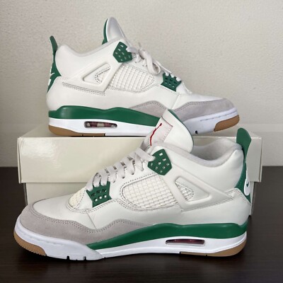 Air Jordan 4 SB x Pine Green DR5415-103 Men's Size US 9 LEGIT