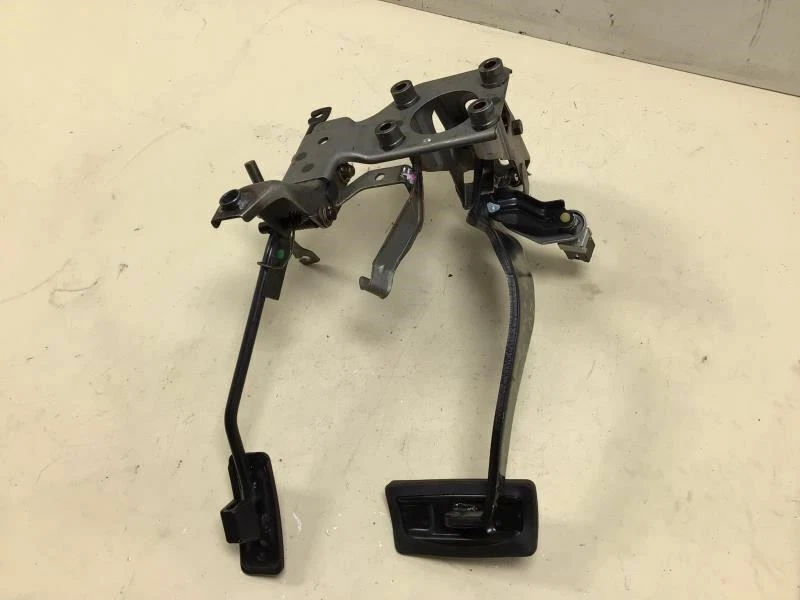 Honda CR-V EX 1999 2001 conjunto de pedal de freno/gas A/T OEM+ Foto 4 de 4