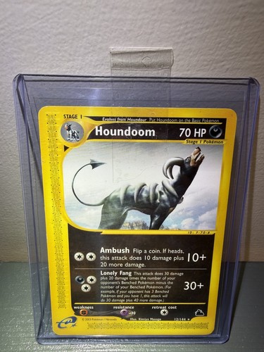 Pokemon Card, Houndoom #12/144 70HP, Skyridge Rare Non-Holo, Eng 2003.