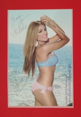 19506 Elisabeth Velasquez Model Autogrammkarte original signiert