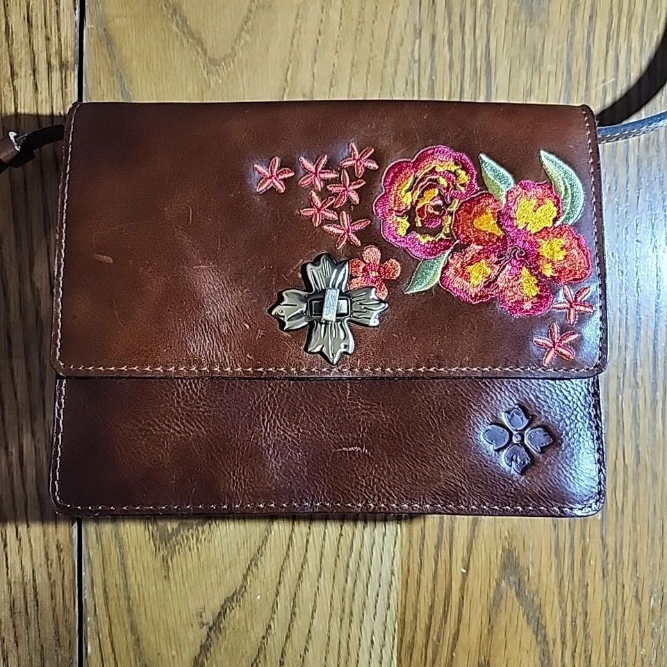 Patricia Nash Consilina Leather Embroidered Crossbody Bag Twist Lock  - Image 3 of 4