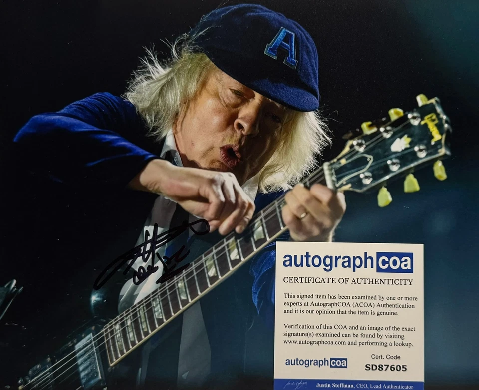 ANGUS YOUNG signed Autogramm 20x25cm AC-DC in Person autograph ACOA - Bild 2 von 2