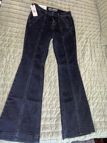 NWT IDYLLWIND Black Rebel Mid-rise Miranda Lambert Flare Jeans 4 32L Retails$80