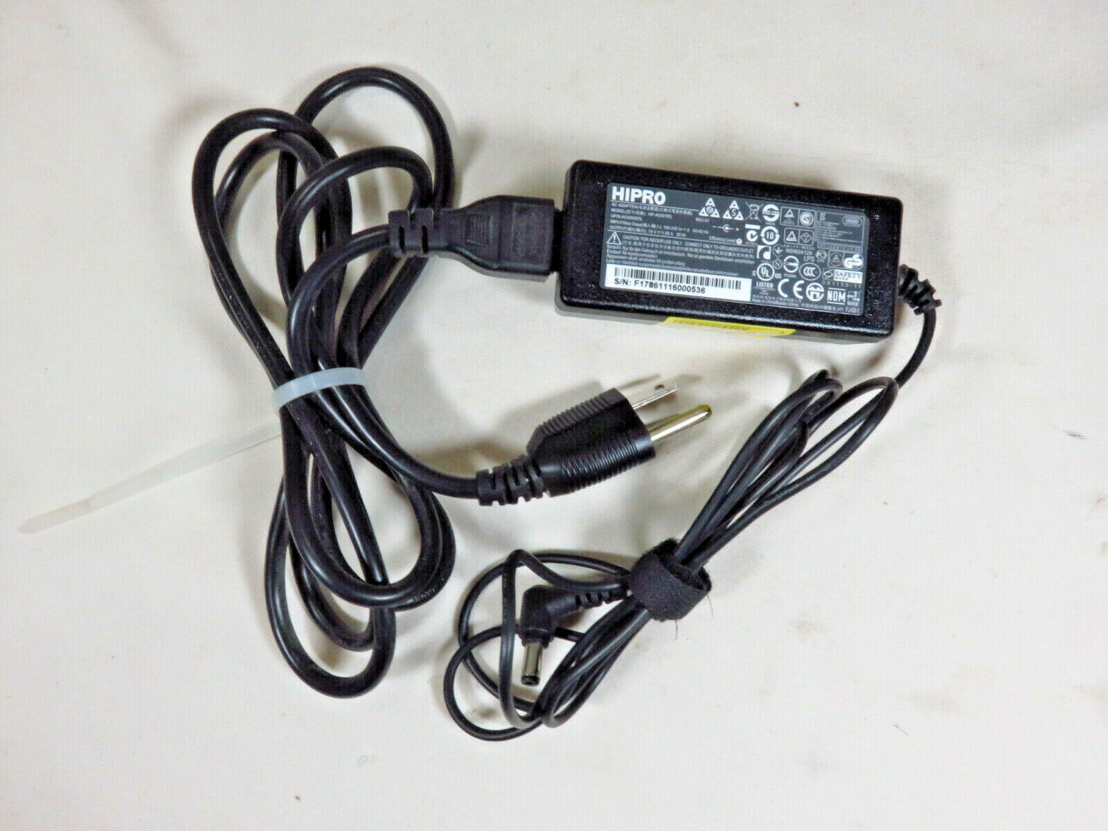 HIPRO 19V 1.58A 30W AC Adapter for Acer, HP MINI Genuine HP-A0301R3
