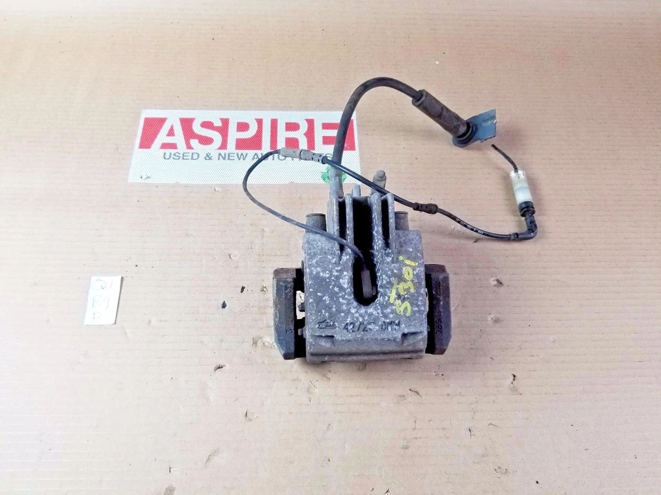 2004-2007 BMW 525i 530i E60 Right Rear Brake Caliper OEM - Image 2 of 4