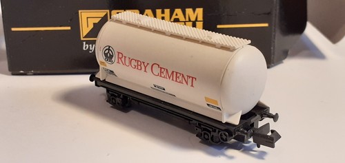GRAHAM FARISH 373-002A N GAUGE - BULK POWDER PCA WAGON 'RUGBY CEMENT' - Picture 2 of 5