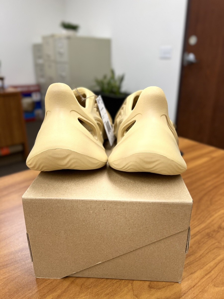 adidas Yeezy Foam Runner Desert Sand - Men Size 8 GV6843 Brand New