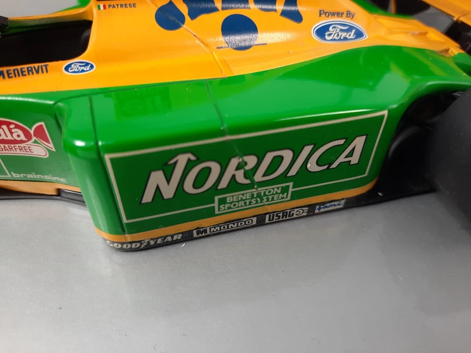 Minichamps Benetton B193 #6 Riccardo Patrese NORDICA 1993 1/18 180930006 - Immagine 4 di 4