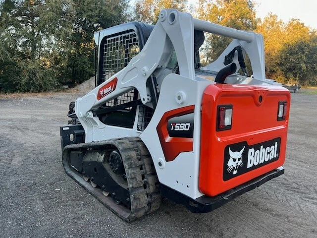 Bobcat T590 2014 minicargadora - lista para trabajar - pocas horas Foto 3 de 4