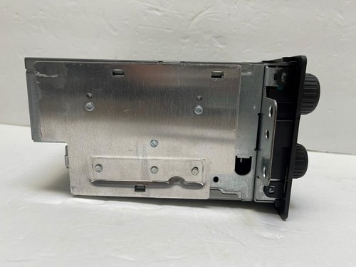 GMC truck 2004 OEM Delphi Delco AM/FM Radio 1596055 6 disc CD changer - Picture 5 of 6
