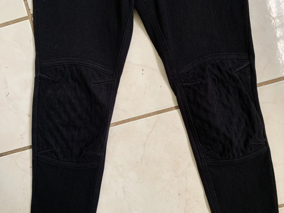 HUE Black Moto Style Elastic Waist Stretch Pants w/ Zippered Pockets Sz M - Image 4 of 4